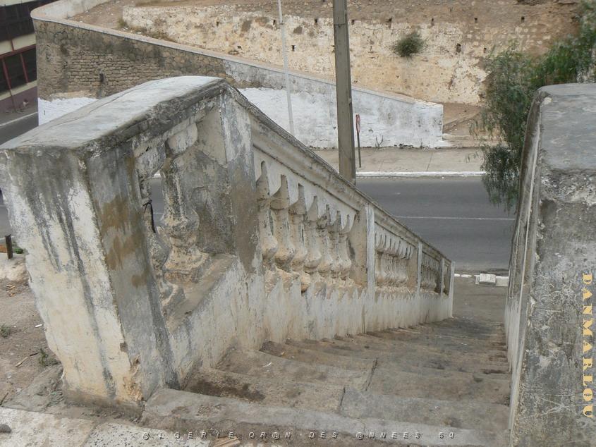 place de la Republique l'escalier .jpg